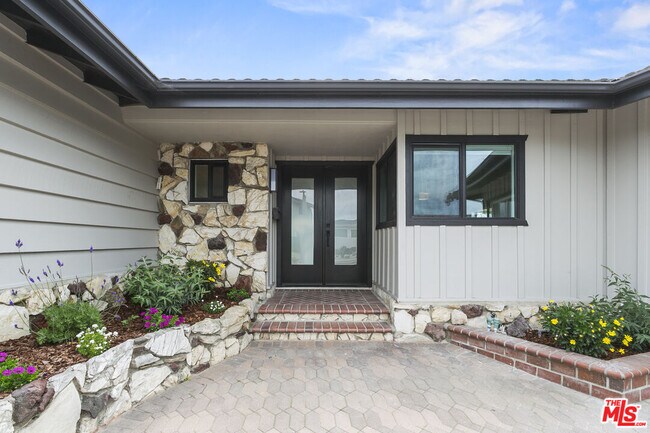 4444 Don Felipe Dr