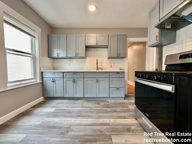 8 Mortimer Pl Unit 2