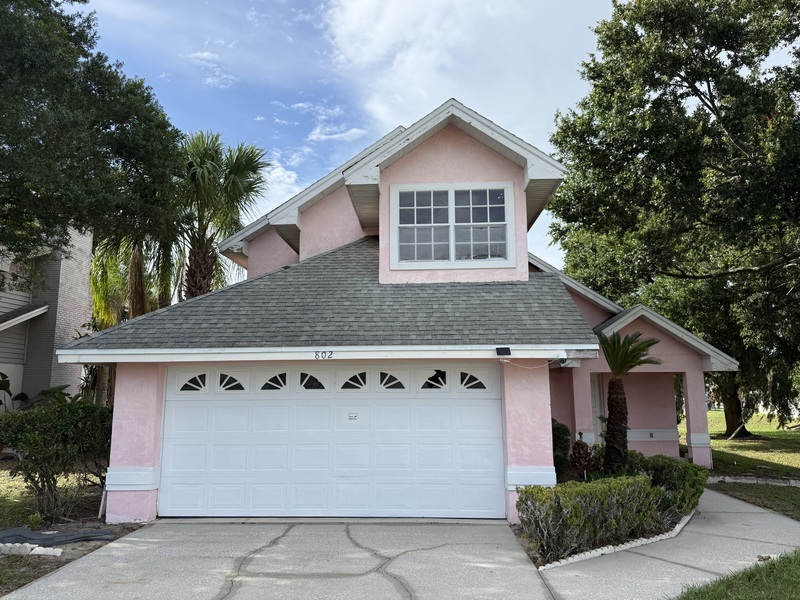 Photo - 802 Arietta Cir N House