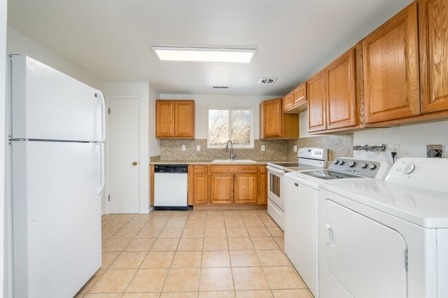 Photo - 1069 S 80 E Unit 1