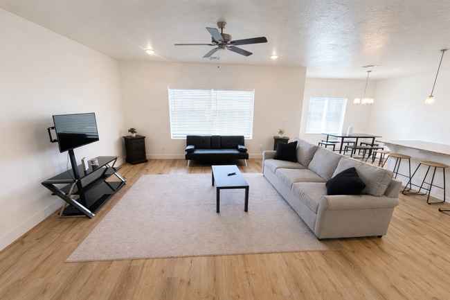 Photo - 4-Bed Stand Alone Home! 6+ Month Lease