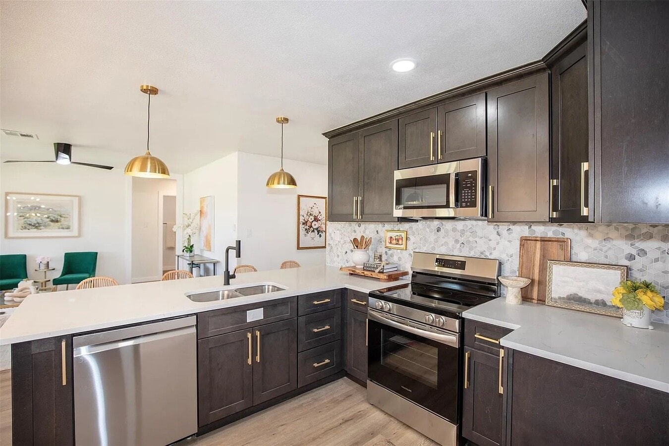 Photo - 7306 Nightingale Cir