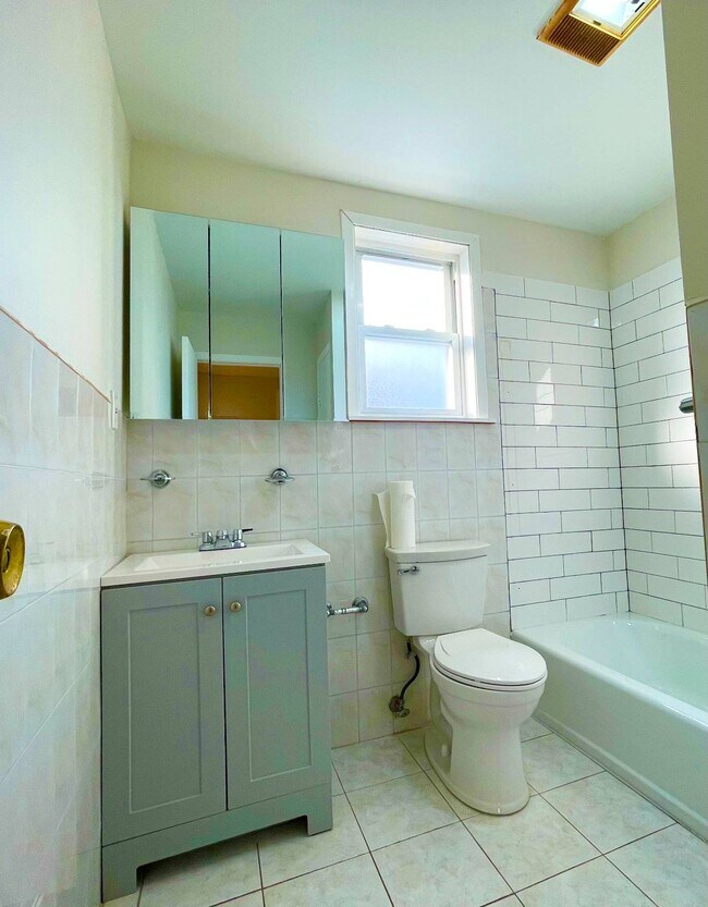 Photo - 278 Devonshire Dr