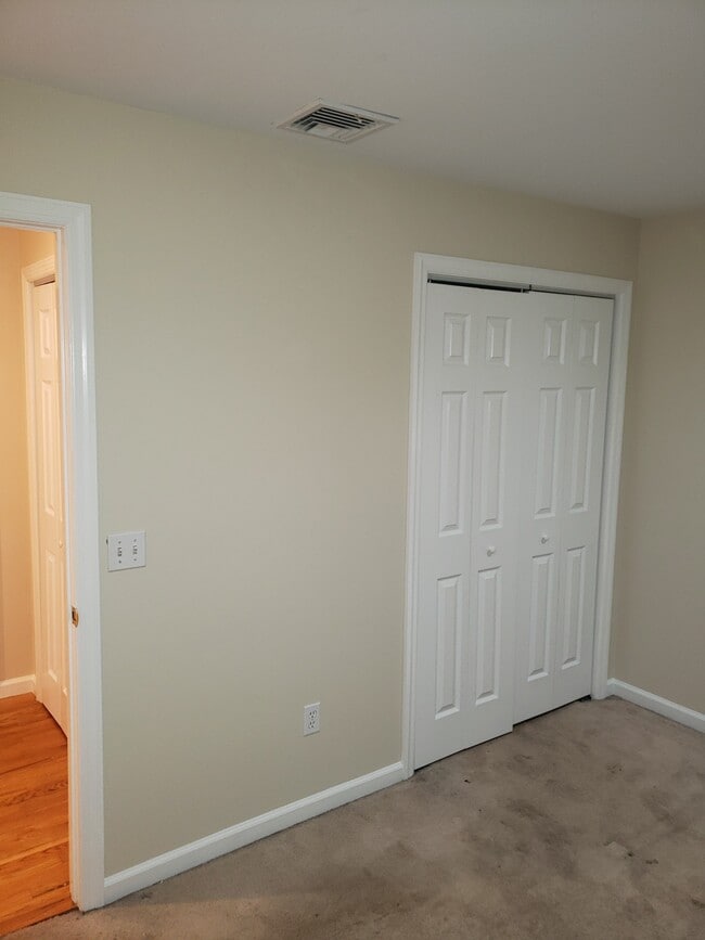 Photo - 9 Cottage Plz Unit 2