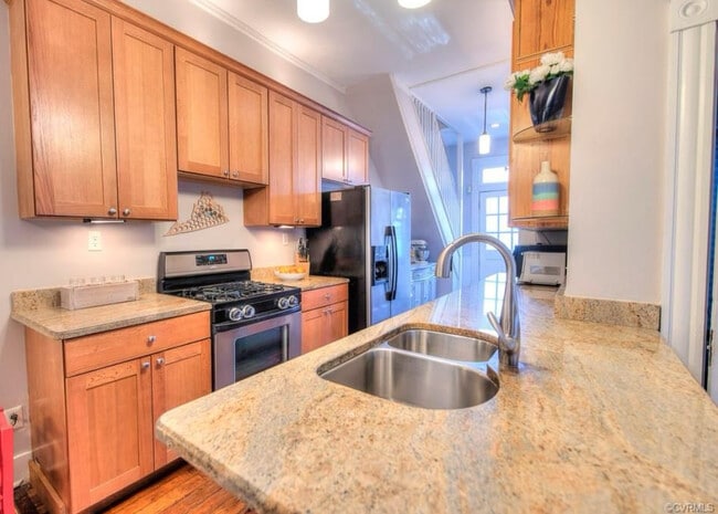 Photo - 2710 E Grace St