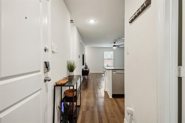 Photo - 2326 Harding St