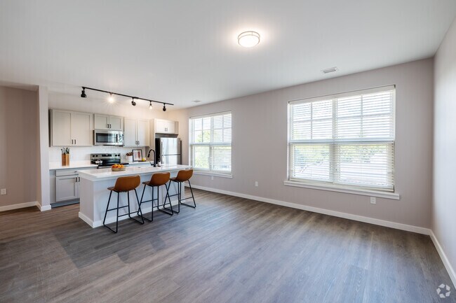 2BR, 1BA - 971SF - Living Room