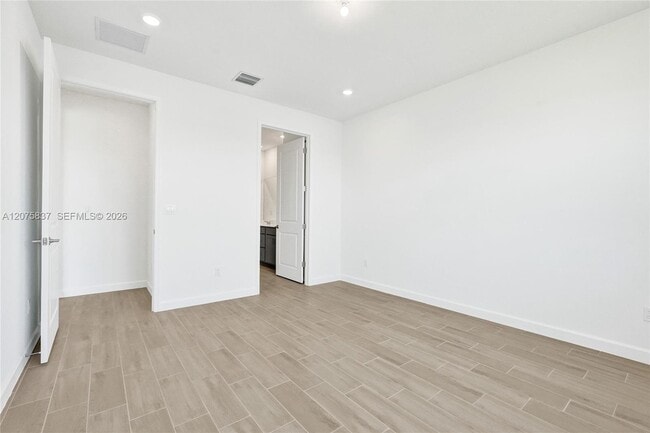 Photo - 3616 Spanish Cedar Pl