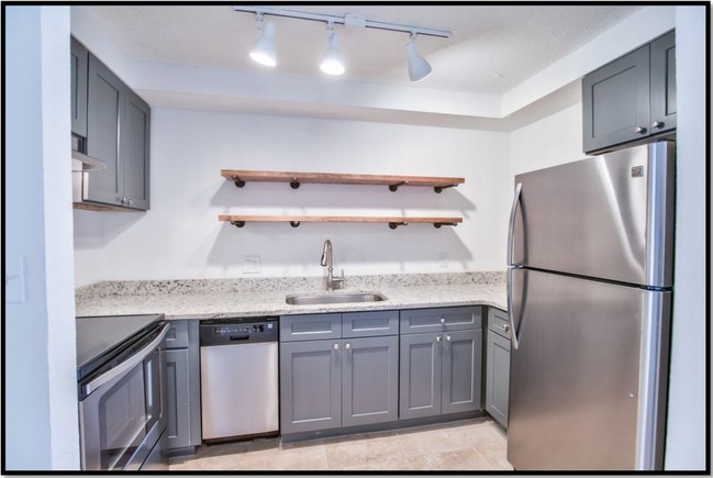 1Bed 1Bath Kitchen - Midtown Place Apartments