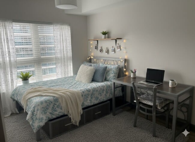 Photo - 258B-258B Sunview St