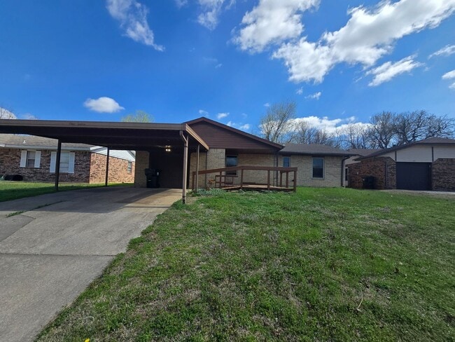 Photo - 3 Bed 1.5 Bath in Shawnee!