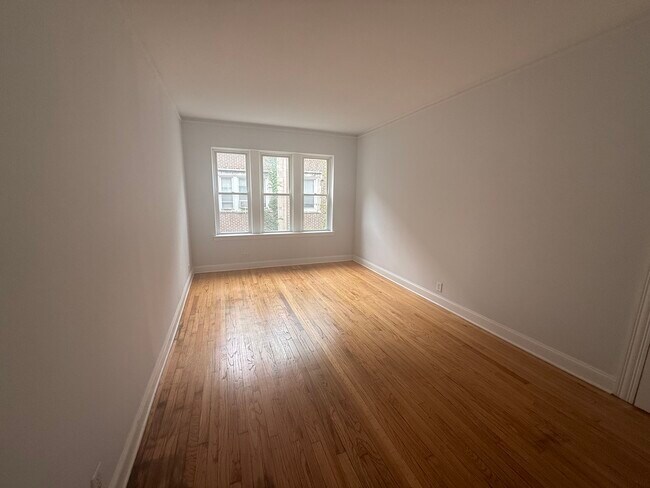 Photo - 7342 N Damen Ave Unit 2