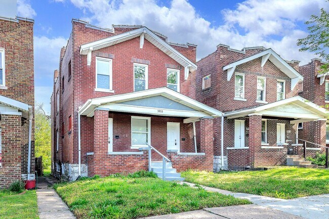 3953 Tholozan Ave Unit 2F