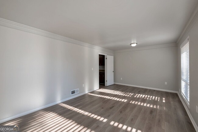 Photo - 1870 Sandgate Cir SW