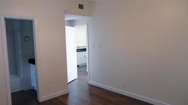 Photo - 2216 San Gabriel St Unit 101