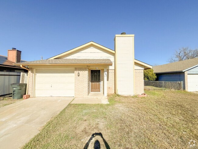 Building Photo - Available NOW!!!! Adorable home located in...