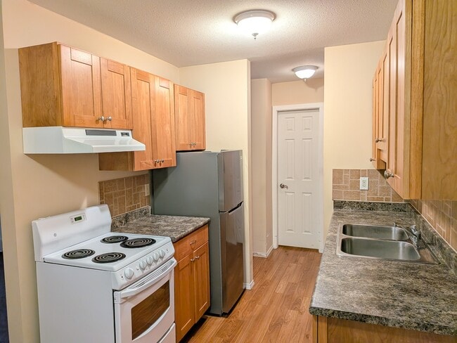 Photo - 1755 No 9 Highway308 Unit 308