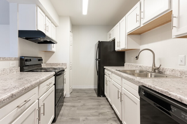 Building Photo - Hoosier Woods