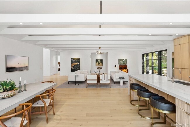9 Schwenks Rd