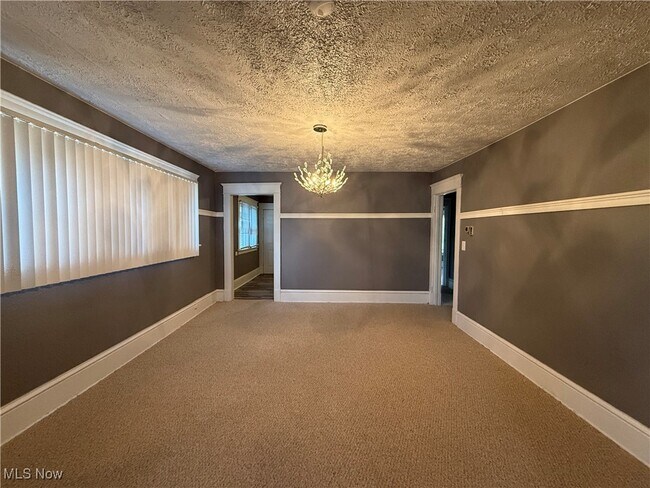 Building Photo - 7608 Lawnview Ave Unit 2 Rental