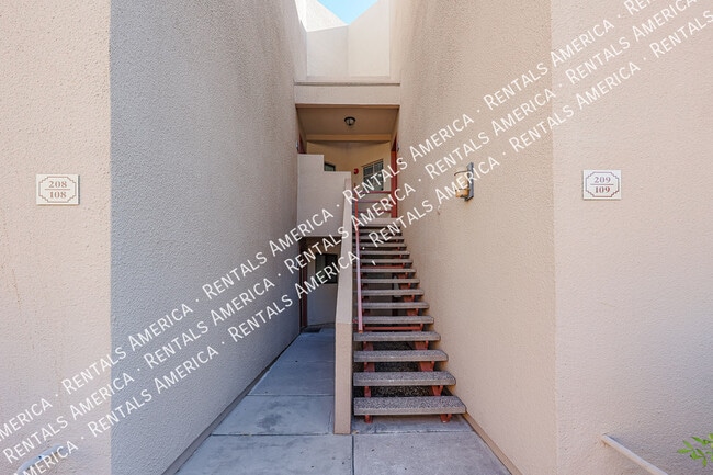 Building Photo - 4850 E Desert Cove Ave Rental