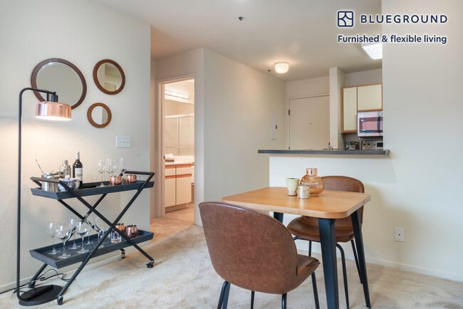 Photo - 4 Bayside Village Pl Unidad FL4-ID90