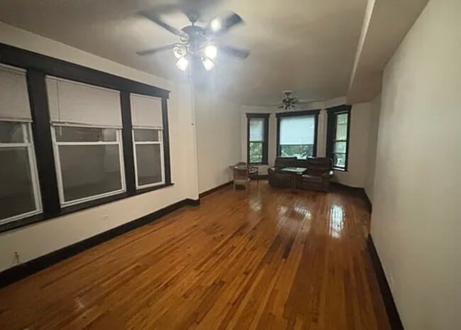 Photo - 5835 N Winthrop Ave Unit 1