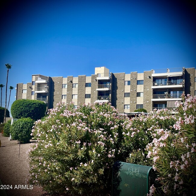 Building Photo - 425 S Parkcrest Unit 327 Rental