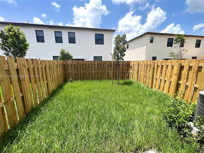 Photo - 23458 SW 127th Pl