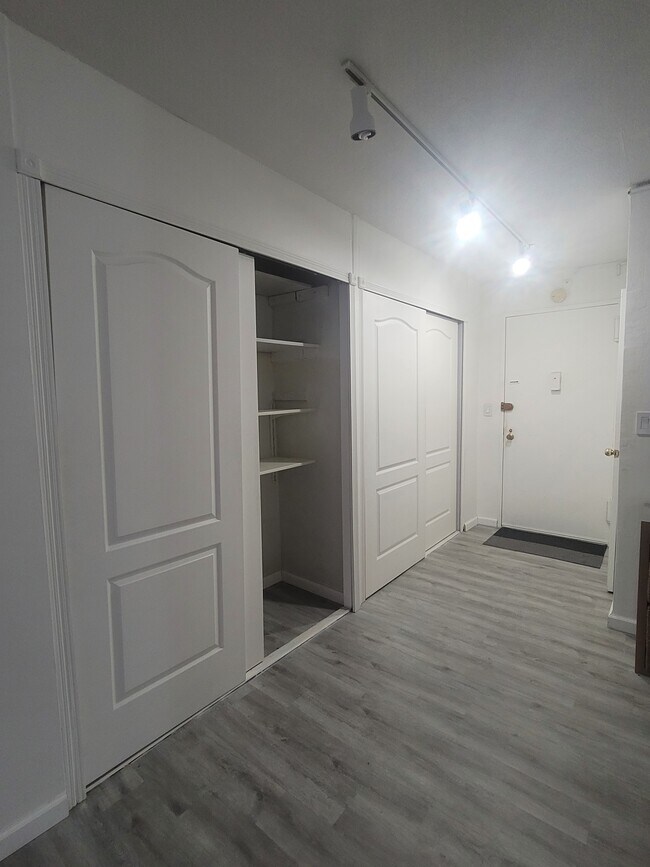 Photo - 201 Saint Pauls Ave Unit 407