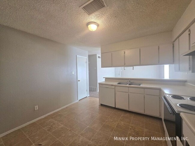 Photo - 3007 W Louisiana Ave Unit 15