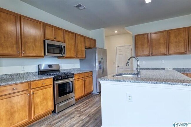 Building Photo - 115 Lincoln Gray Cir