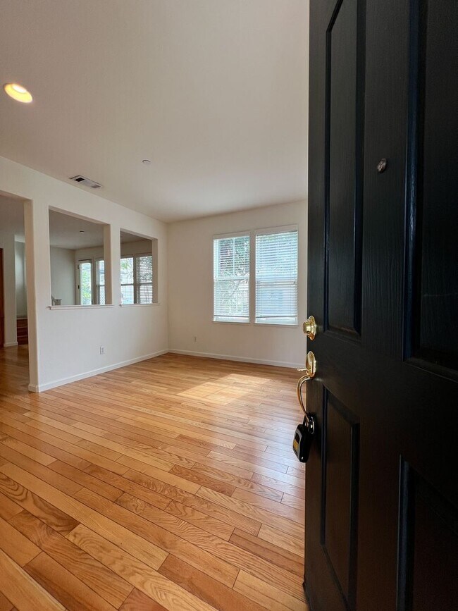 Photo - South Napa Three Bedroom House