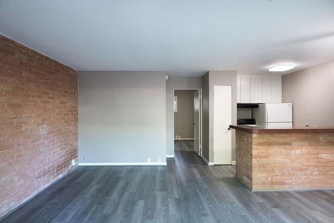 Building Photo - 1635 Kipling St Unit 5 Rental