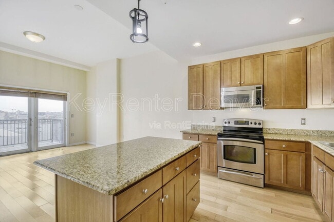 Photo - 1950 Logan St Unit Apt 1008