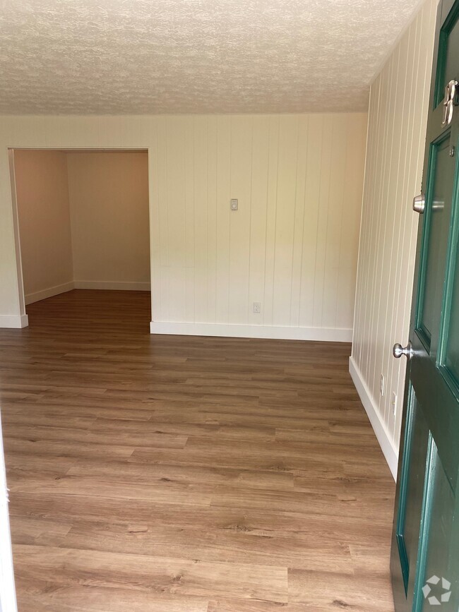 Building Photo - 68 Webb Cove Rd Unit B Rental