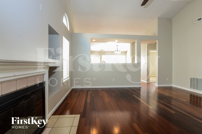 Photo - 3107 Crestwell Dr