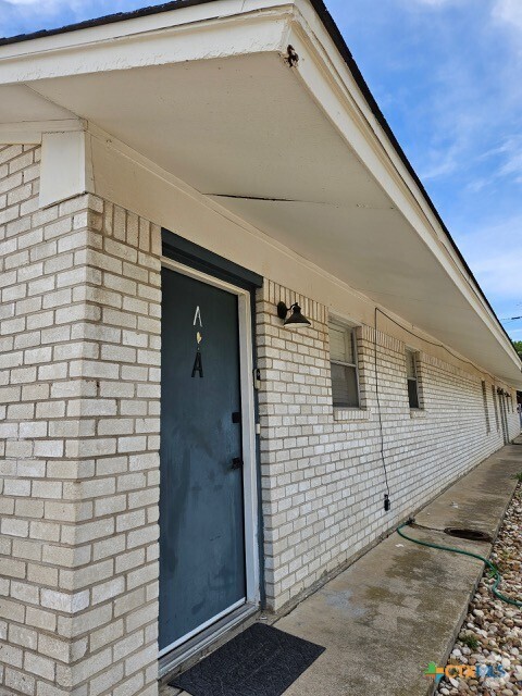 Building Photo - 1202 Urbantke Ct Unit B Rental