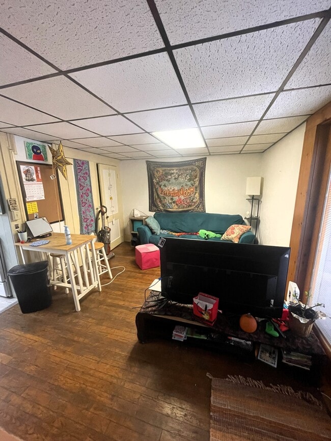 Photo - 207 S Aurora St