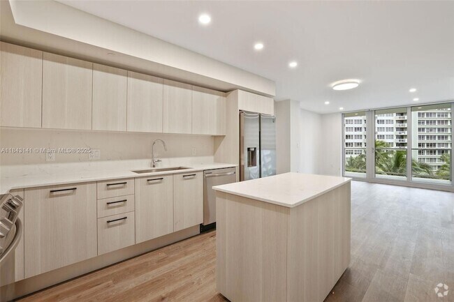 Building Photo - 1500 Bay Rd Unit N-0927 Rental