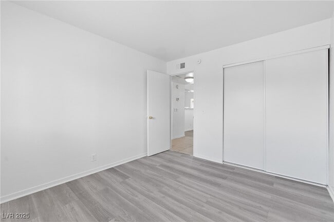 Building Photo - 1812 Fulstone Way Unit 4 Rental