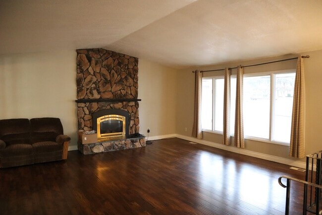 Photo - Duplex in Post Falls
