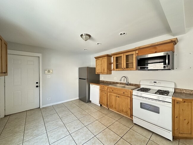 Photo - 2458 N Clybourn Ave Unit R3