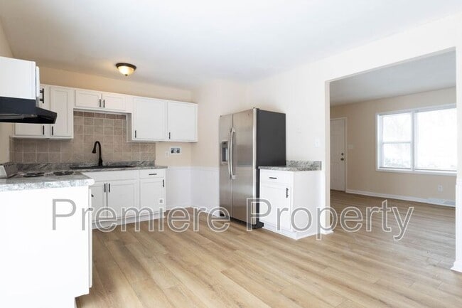 Photo - 11313 Donnelly Ave