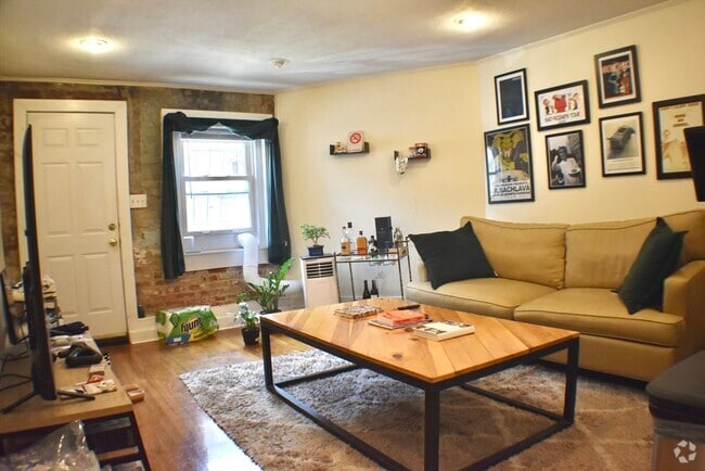 Building Photo - 15 Keswick St Unit B2 Rental