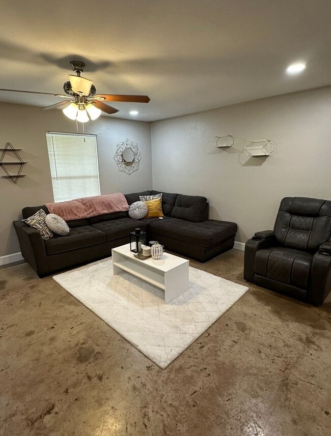 Photo - Cute and Cozy 1 Bedroom 1 Bath House