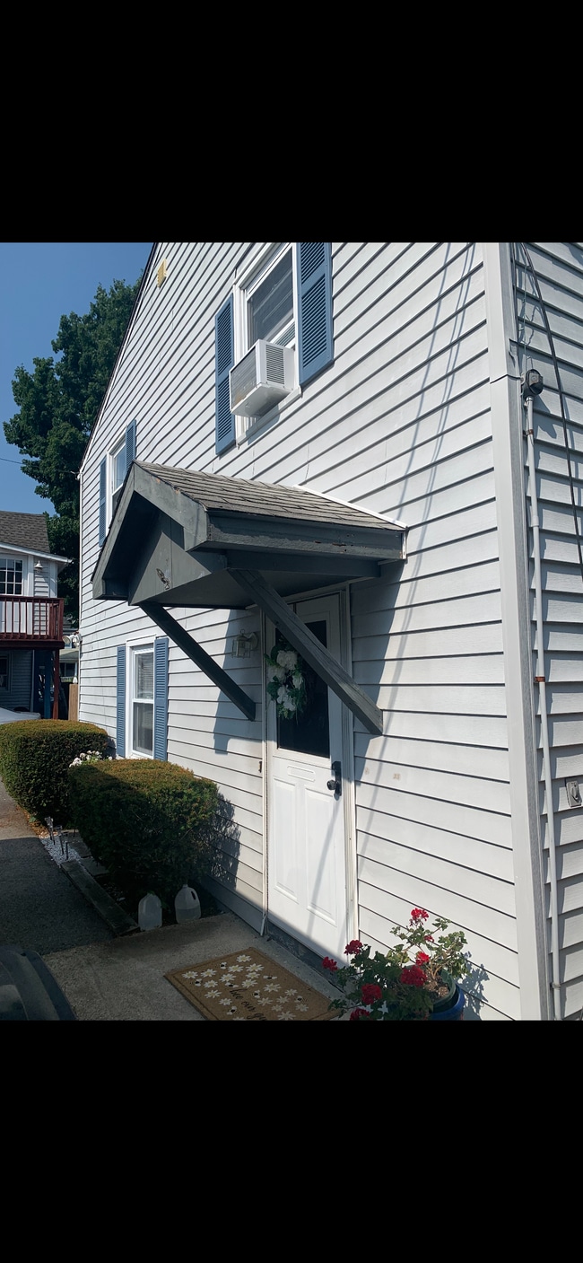 Photo - 149 New Haven Ave House