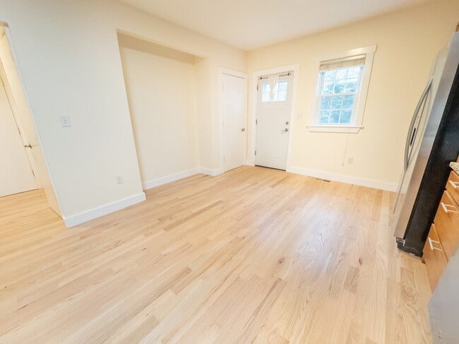 Photo - 54 Wendell St