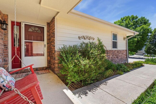 Photo - 226 S 3rd St Townhome