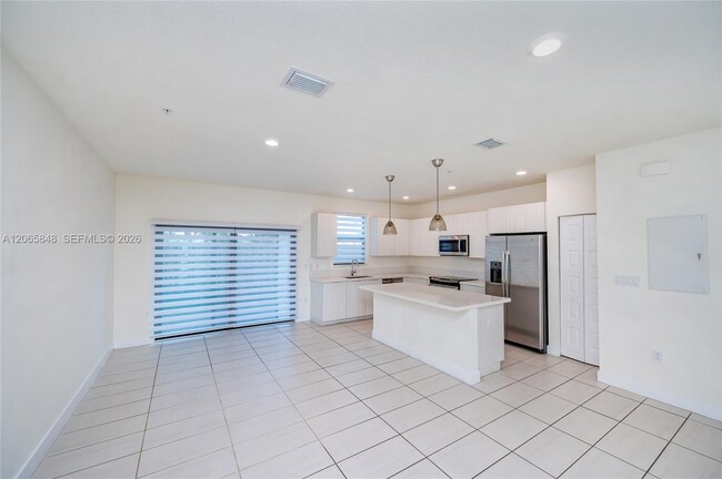 Photo - 10461 NW 82nd St Unit 10